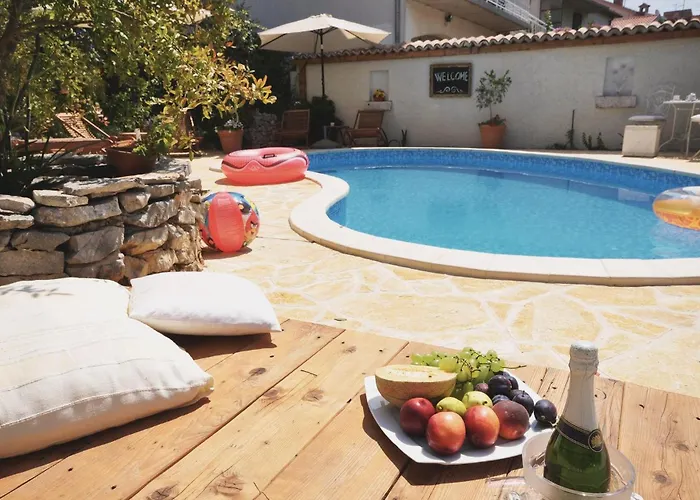 Апартаменты 19 *