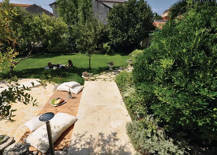 19 Апартаменты