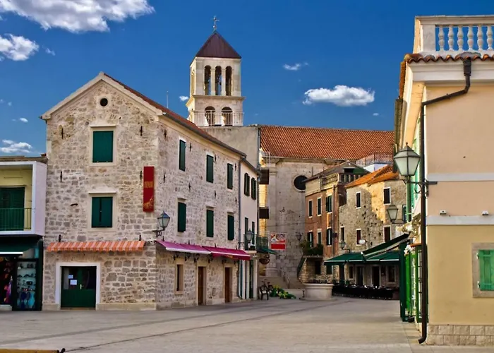 19 Апартаменты *